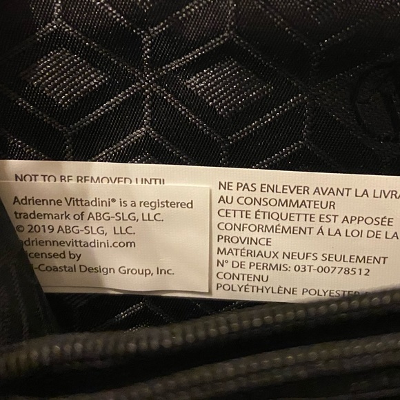 Adrienne Vittadini wristlet blackwGold chain print - Picture 4 of 5